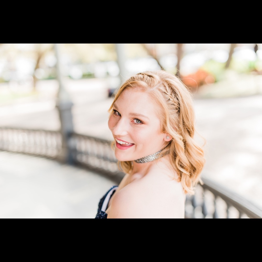 Meet your Posher, Emily